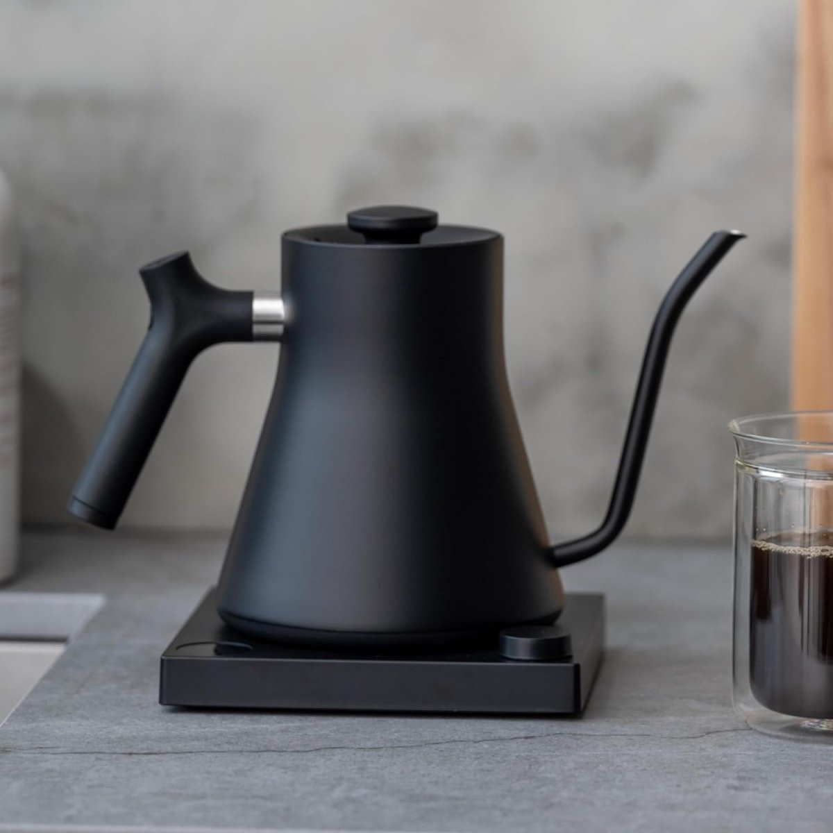 Fellow Stagg EKG Electric Kettle - Black - Phin Coffee